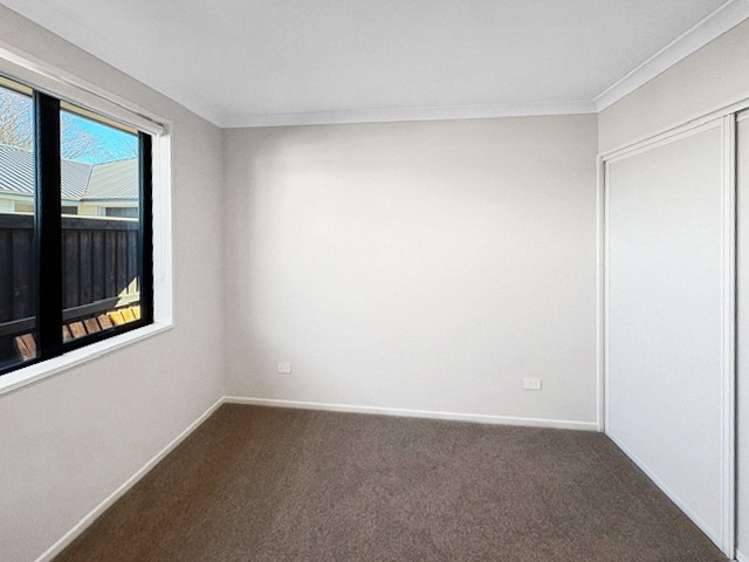 45 Charles Upham Drive 11353_7