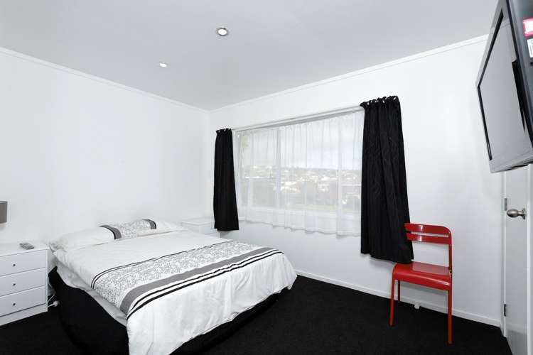 30 Dillon Crescent Clover Park_12