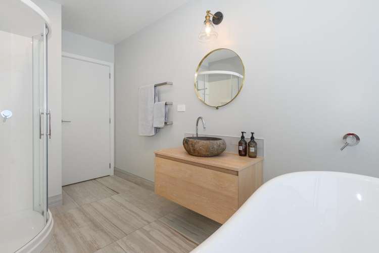 1 Tuaia Street Pyes Pa_29