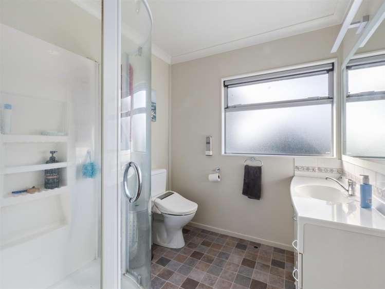 147 Rogers Road Pukehina_19