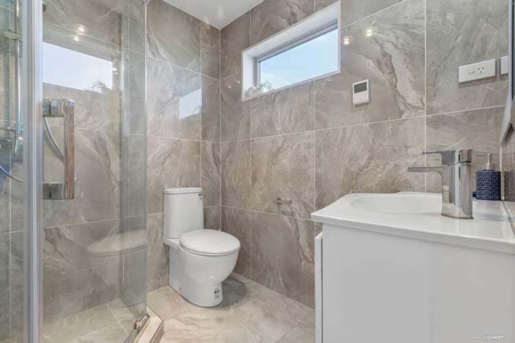 127 Taylor Street Blockhouse Bay_14