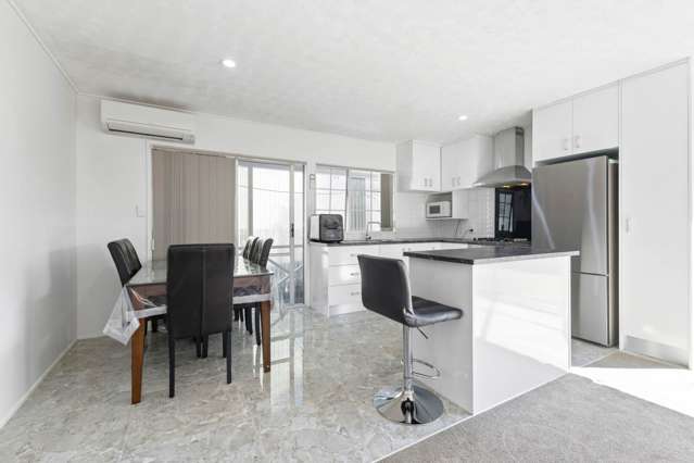 1/63 Kenderdine Road Papatoetoe_2