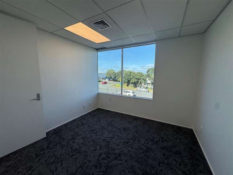 12 Vestey Drive Mount Wellington_3