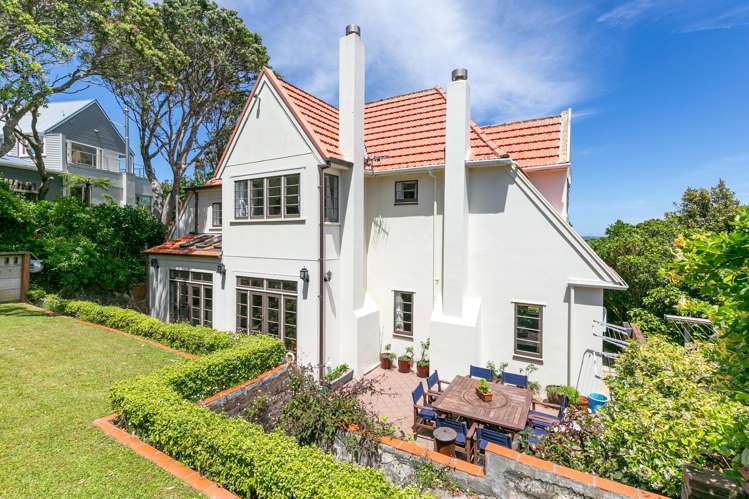 17 and 19 Benares Street Khandallah_12