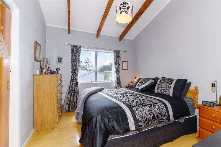 1/21 Captain Scott Road Glen Eden_10