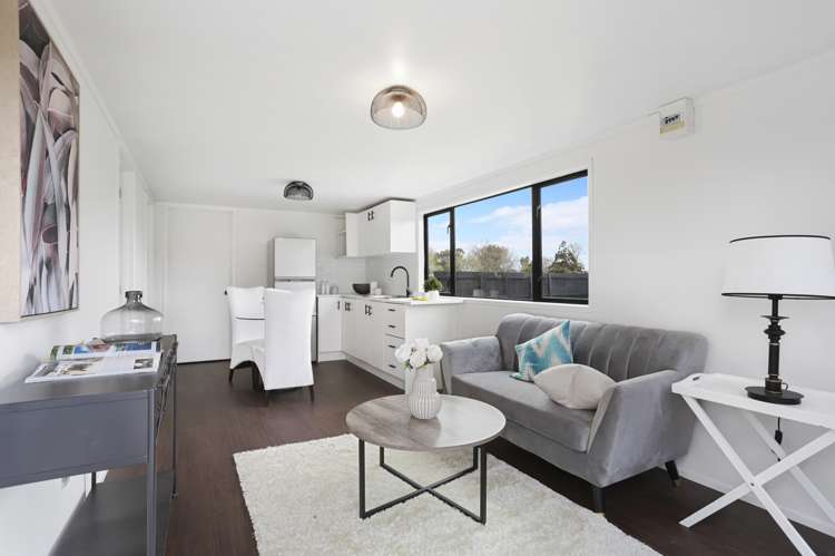 12 Cramond Drive Mangere East_13