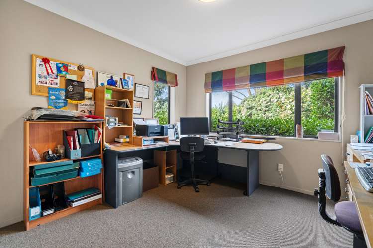 24 Montana Drive Pyes Pa_12