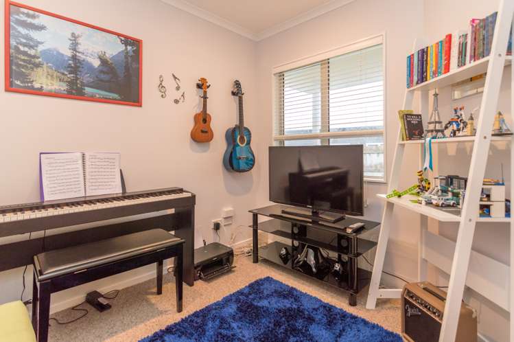 173 Pacific Drive Fitzherbert_15