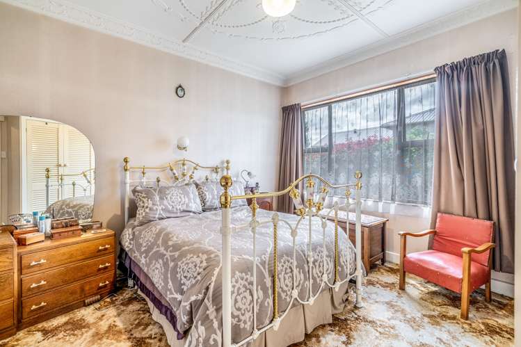 11 Coronation Street Strathern_9