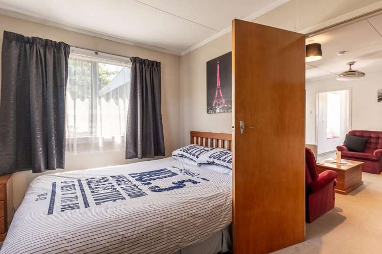 9 Preston Place Twizel_10