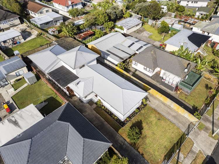 15 Fisher Crescent Otara_26