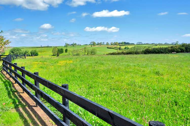 67b Ernest George Drive Karaka_17