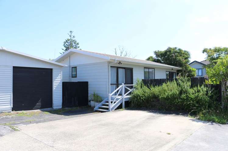 2/425 Blockhouse Bay Road_0