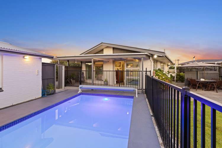 87 Cotswold Avenue Bishopdale_17