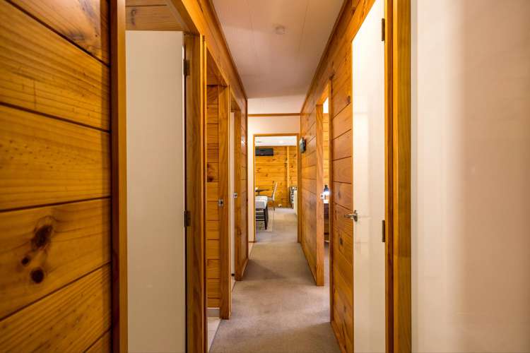 67 Kennedy Point Road Surfdale_23