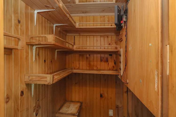 1 Ross Street Dunollie_9