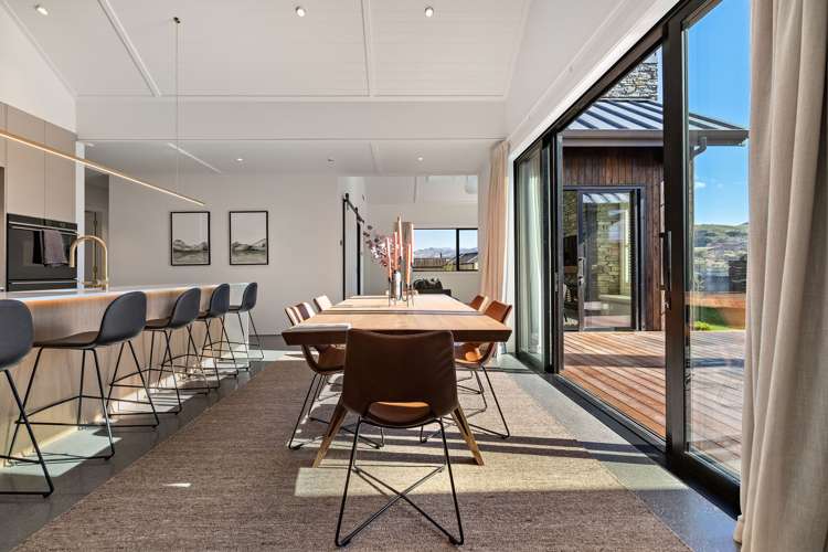 30 Cunninghams Drive Jacks Point_12