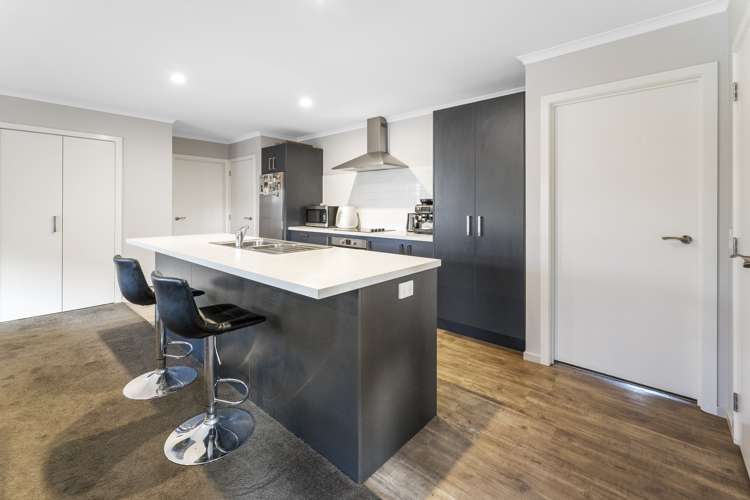 27 Youngberry Drive Richmond_10