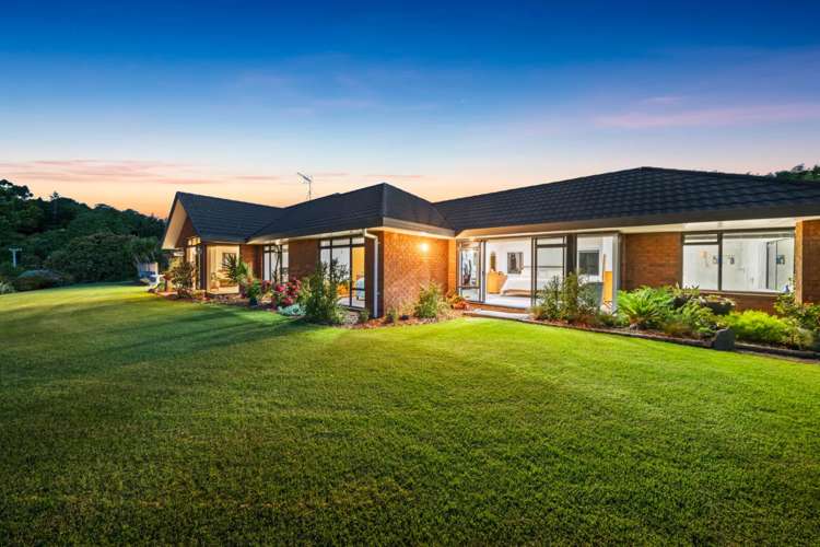 350 MacWhinney Drive Drury_27