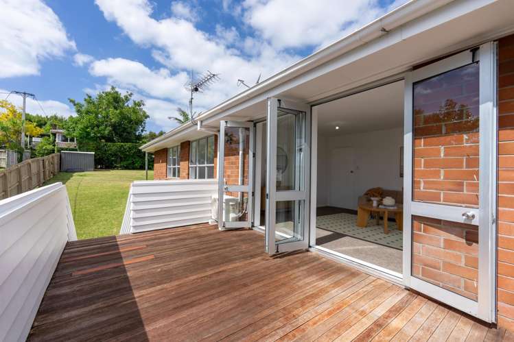 1 Phillip Parade Forrest Hill_17