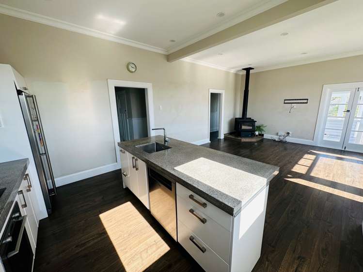 2 Armstrong Street Balclutha_4