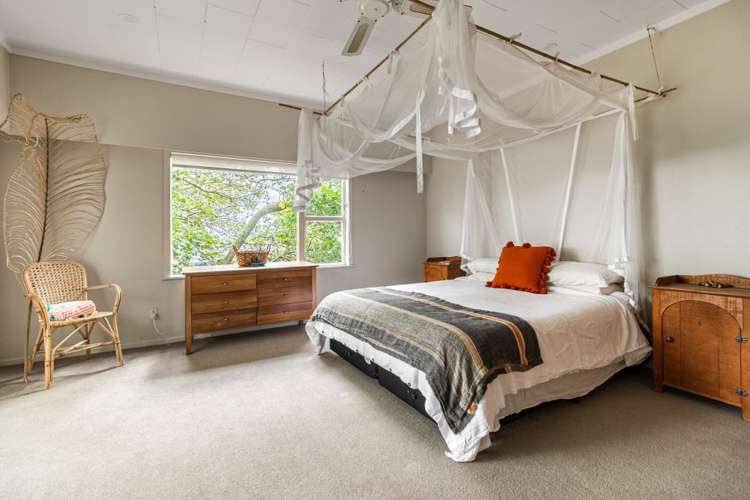 2157 East Coast Road Stillwater_12