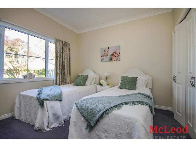 1 Farm Road Allenton_11