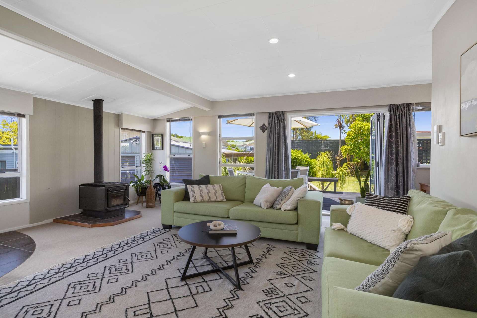 4 Eden Place Pukekohe_0