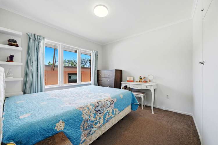 2/1 Exmouth Road Northcote_7