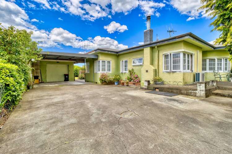 908 Clive Street Akina_16