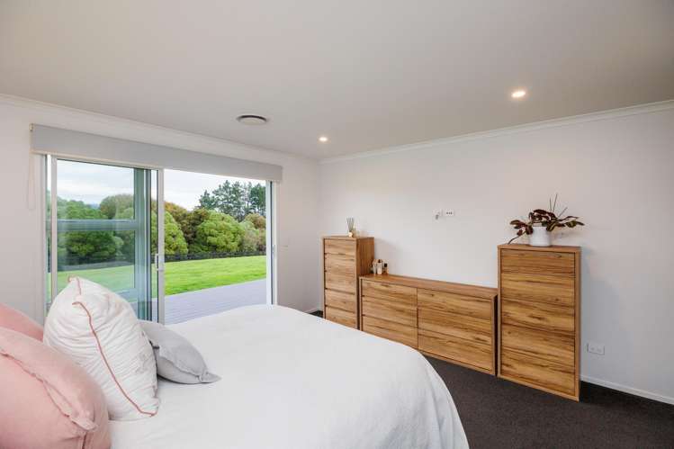 61 Hartwell Drive Kelvin Grove_23