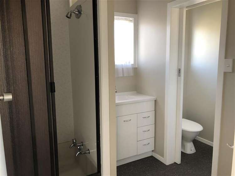 28 Arrowsmith Avenue Waipahihi_5