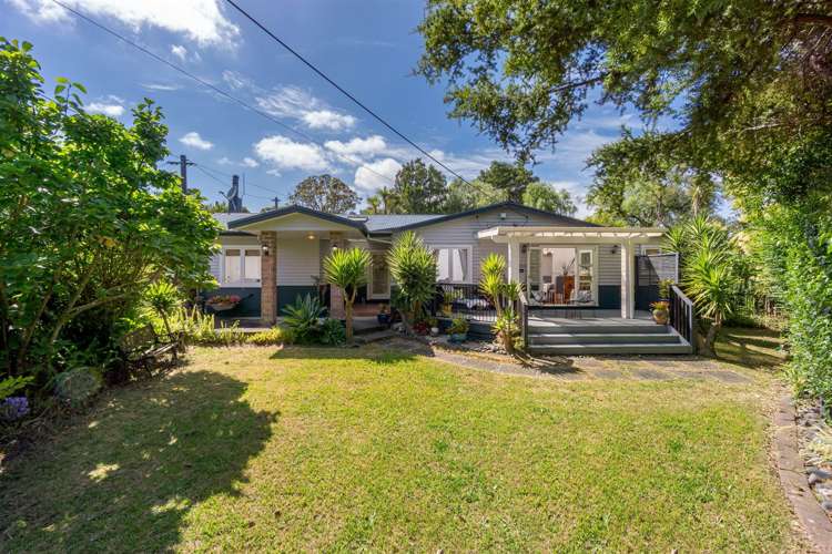 1/129 Edmonton Road Te Atatu South_1