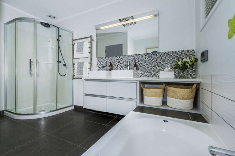 82 Stanaway Street Hillcrest_17