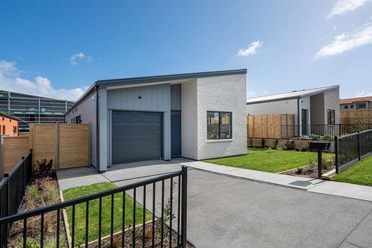 5 Kakahi Road Beachlands_0