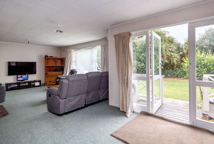 16a Clifton Avenue Carterton_3