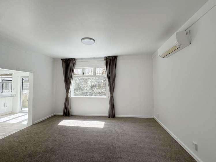 98 Eden Street Island Bay_7