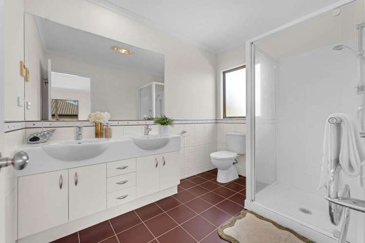 19 Maybole Drive Flat Bush_27