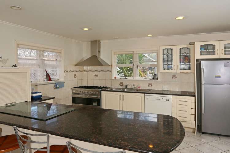 10 Brains Road Kelston_6