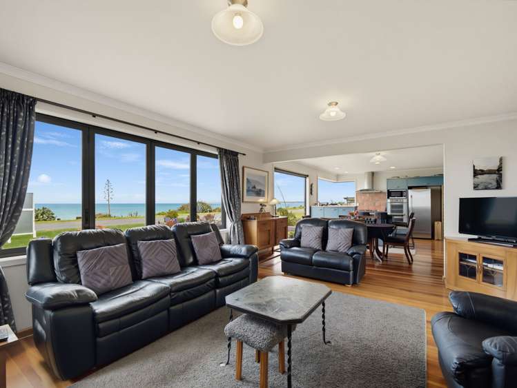 202 Whirinaki Road Bay View_21