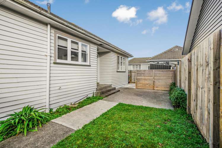 9 Fitzherbert Road Wainuiomata_20