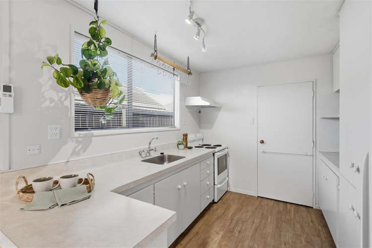 2/15 Tulloch Place Papanui_5