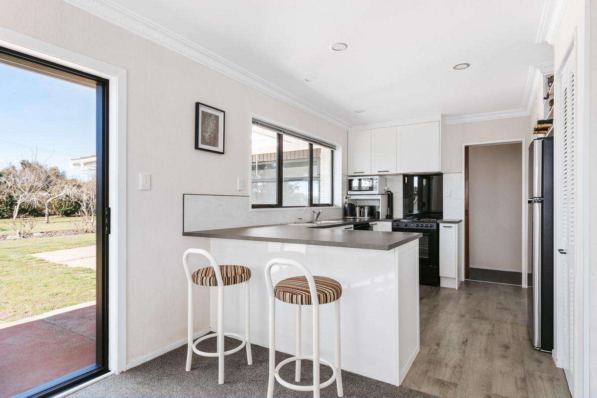 84 Grieve Road_2