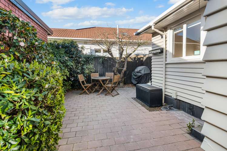 1/2 Barrington Street Somerfield_14