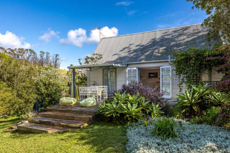 4 Waiata Road Onetangi_5