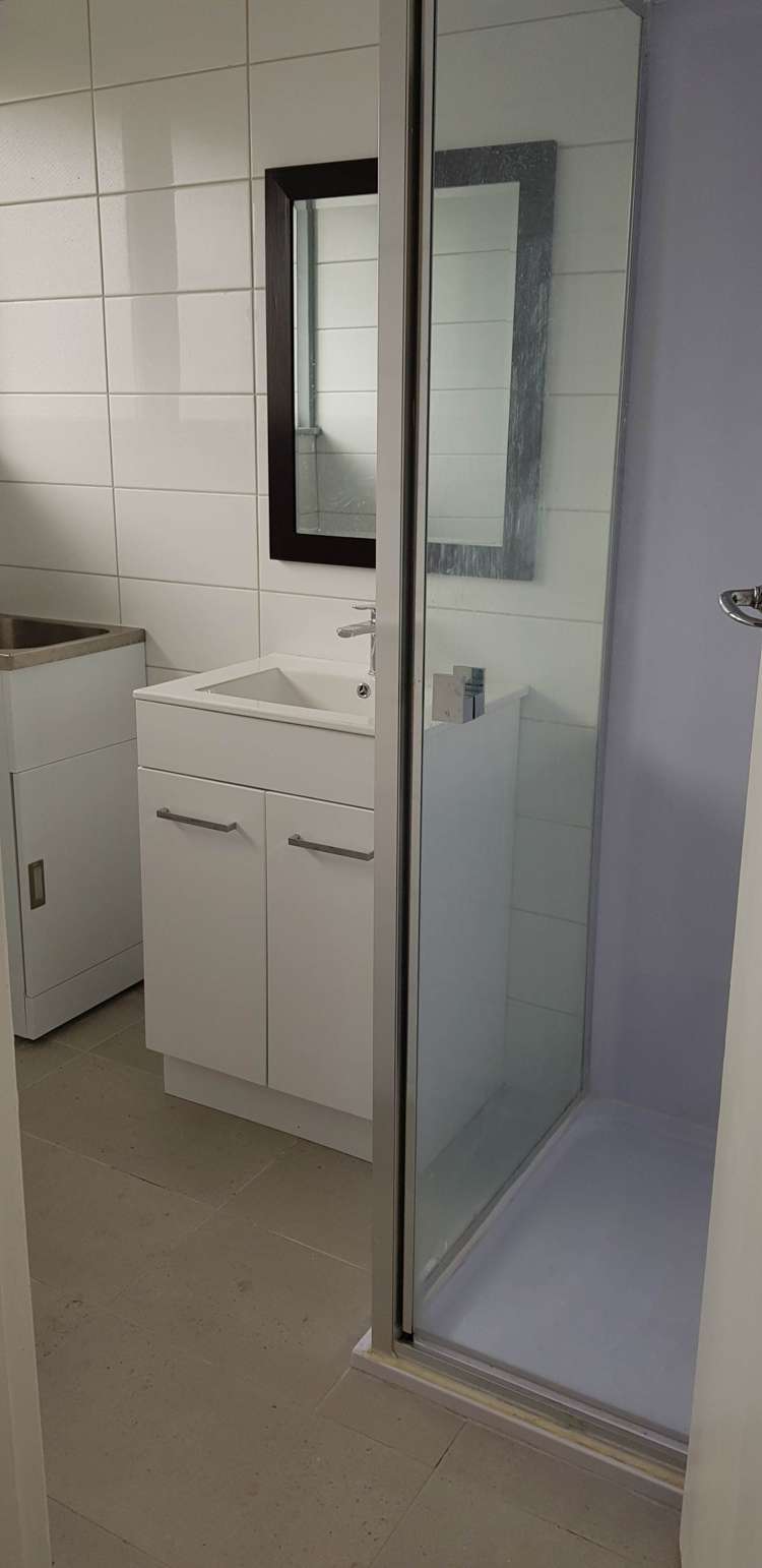 4/82 Portage Road New Lynn_6