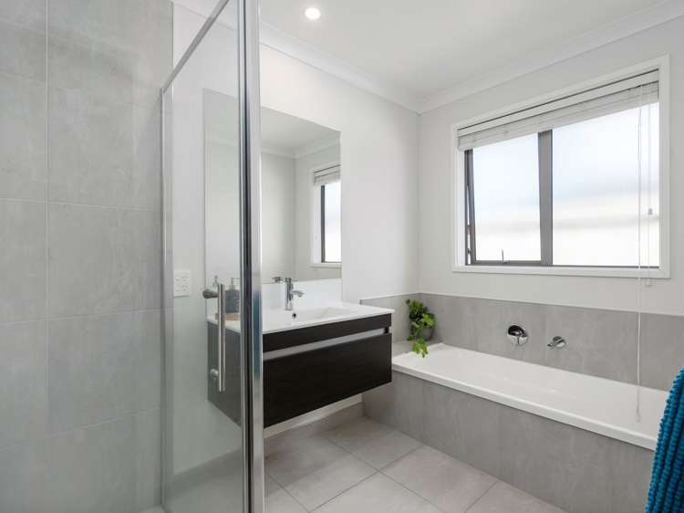 5 Livingstone Drive Papamoa_11