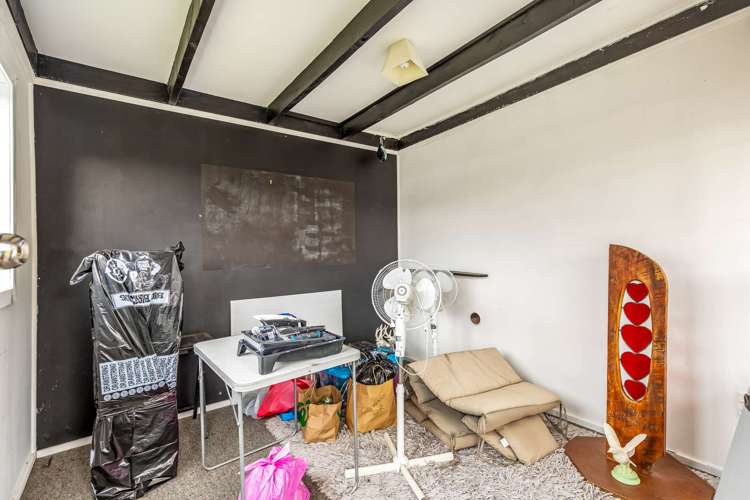 11 Euan Street Mangakakahi_11