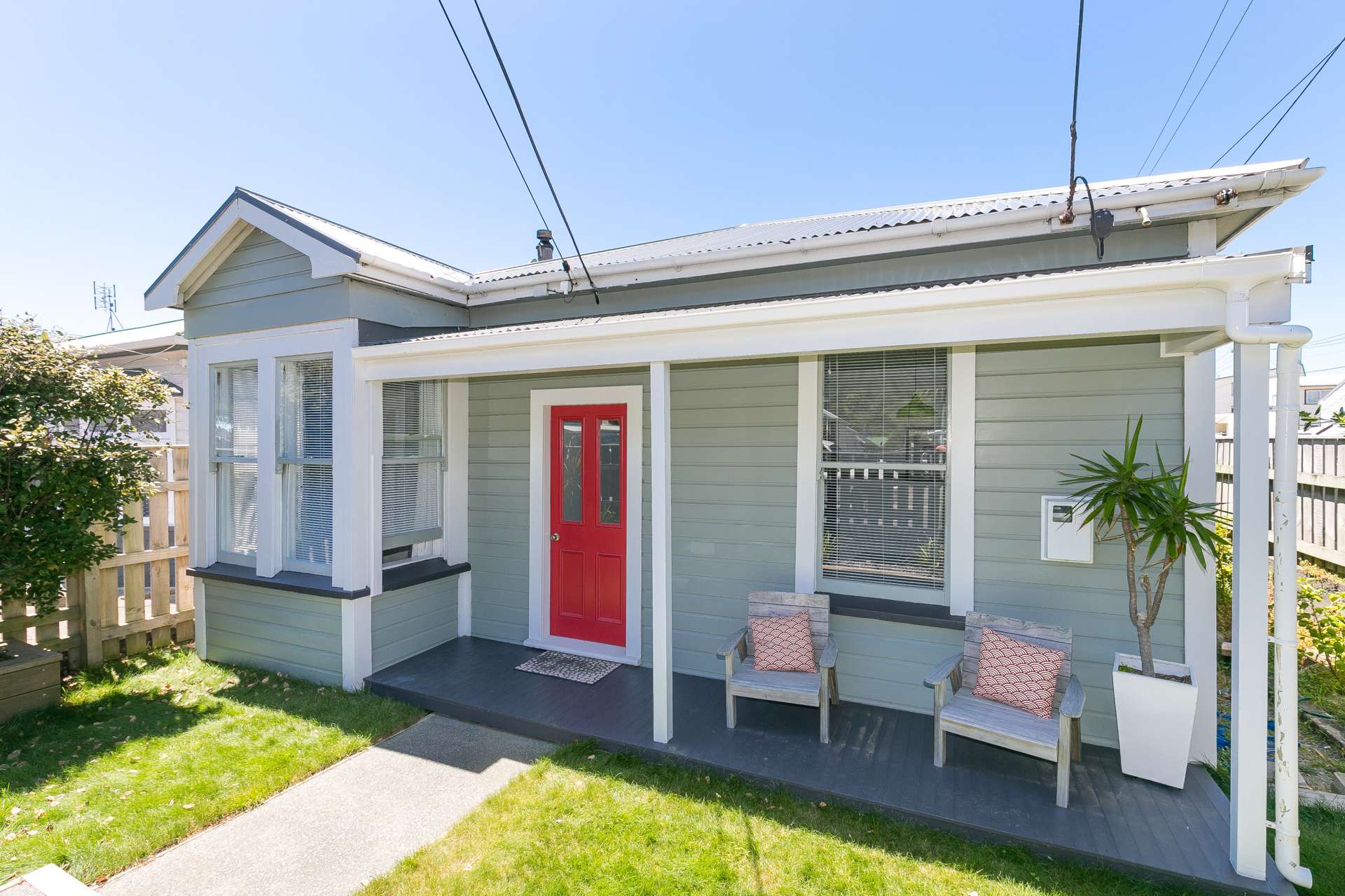 187 Queens Drive Lyall Bay_0