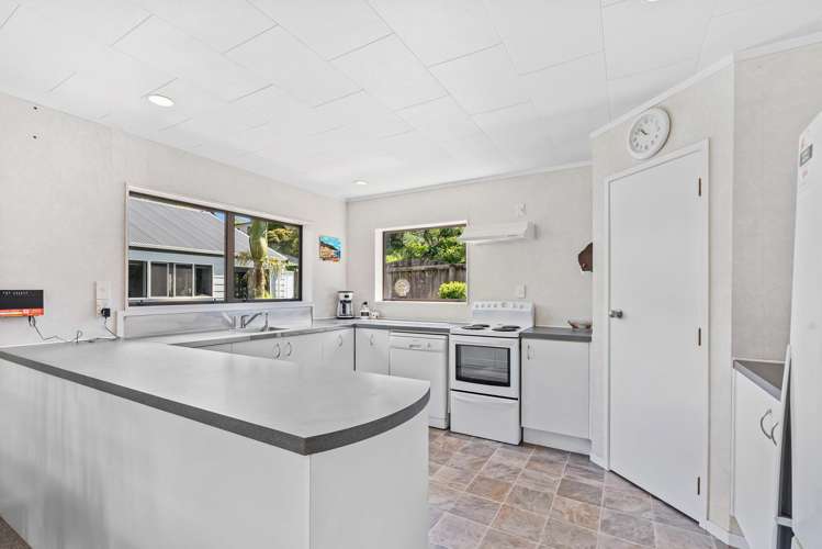 2/10 Braintree Street Te Kamo_5